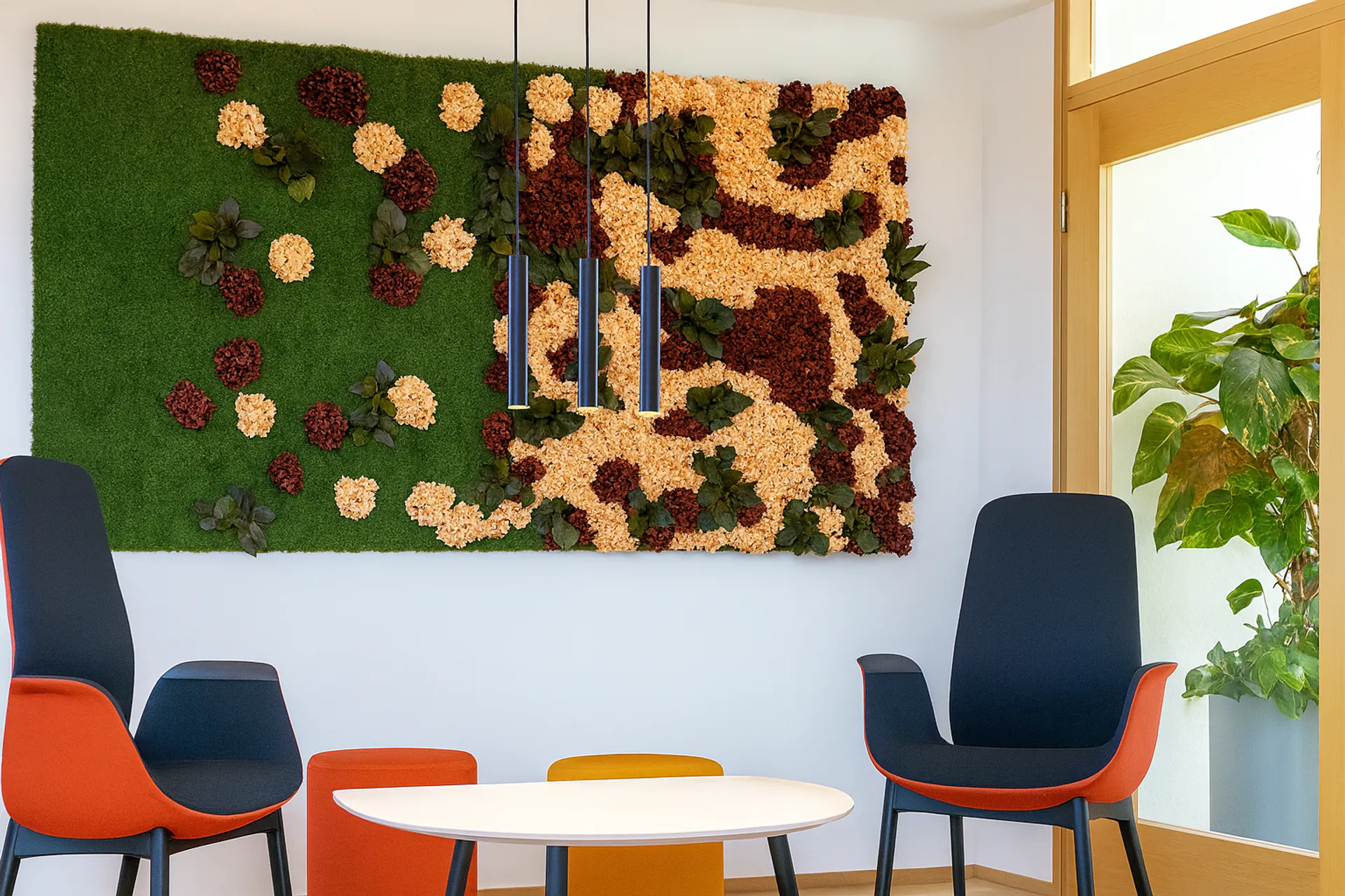 Flower wall in an office meeting room — Wall greenery by MOOSMOOS