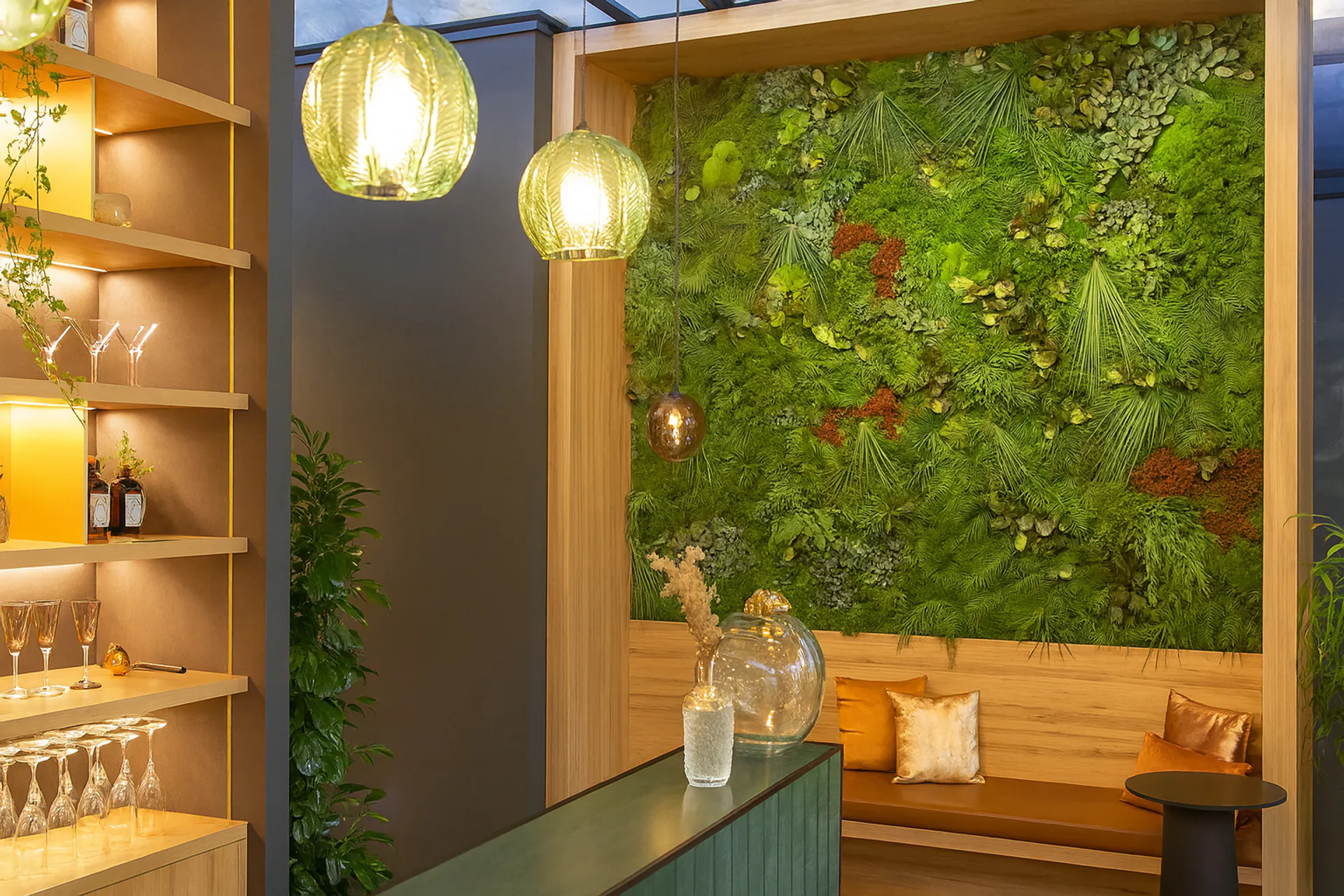 Hanging Garden Lounge Showroom — Ceiling greenery by MOOSMOOS