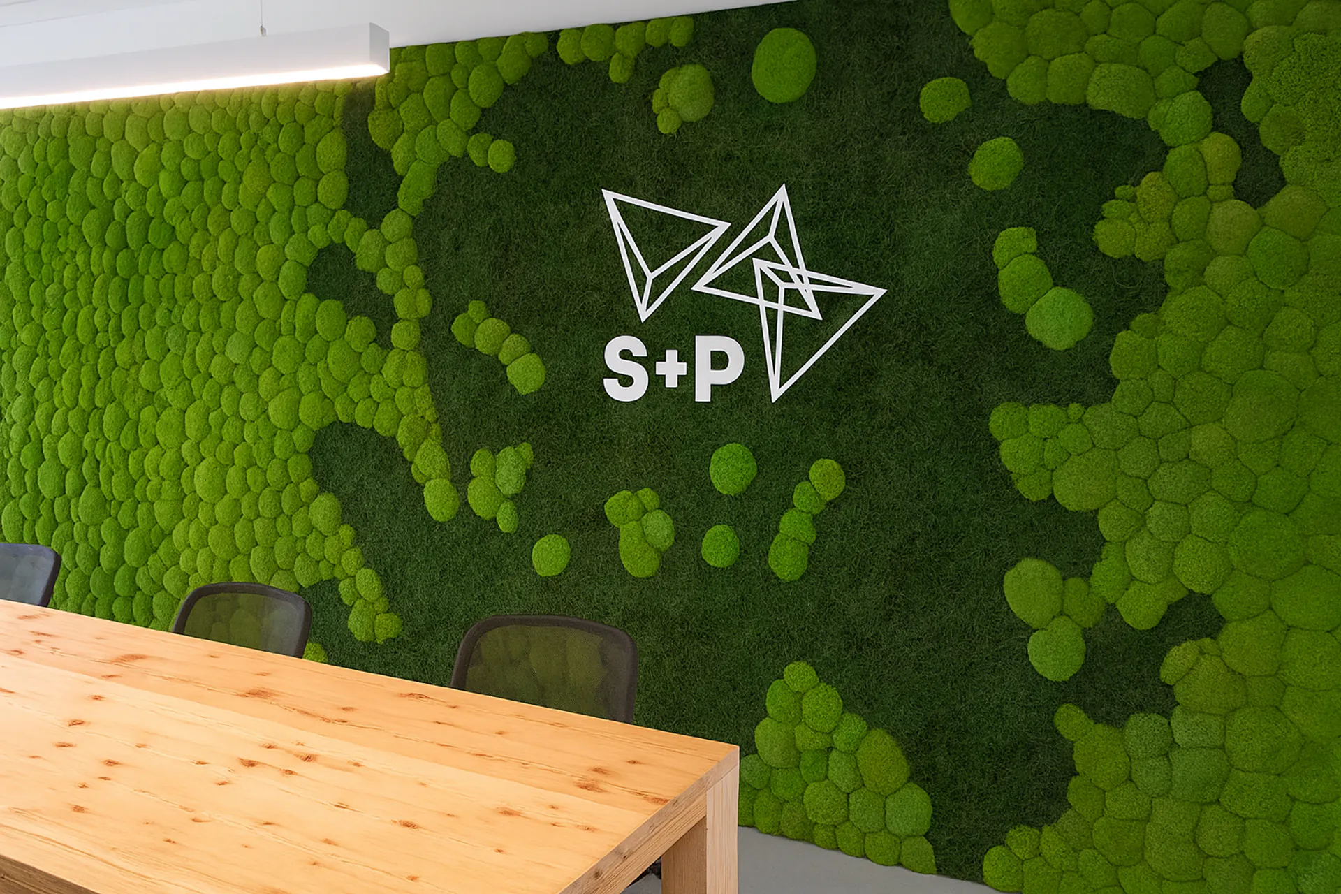 S&P moss logo — Moss logo by MOOSMOOS