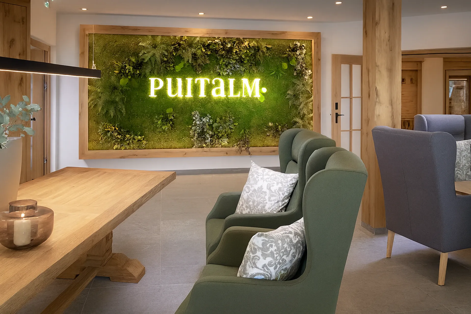 Logo made of moss, Showroom reception, Moos logo — Logo made of moss by MOOSMOOS