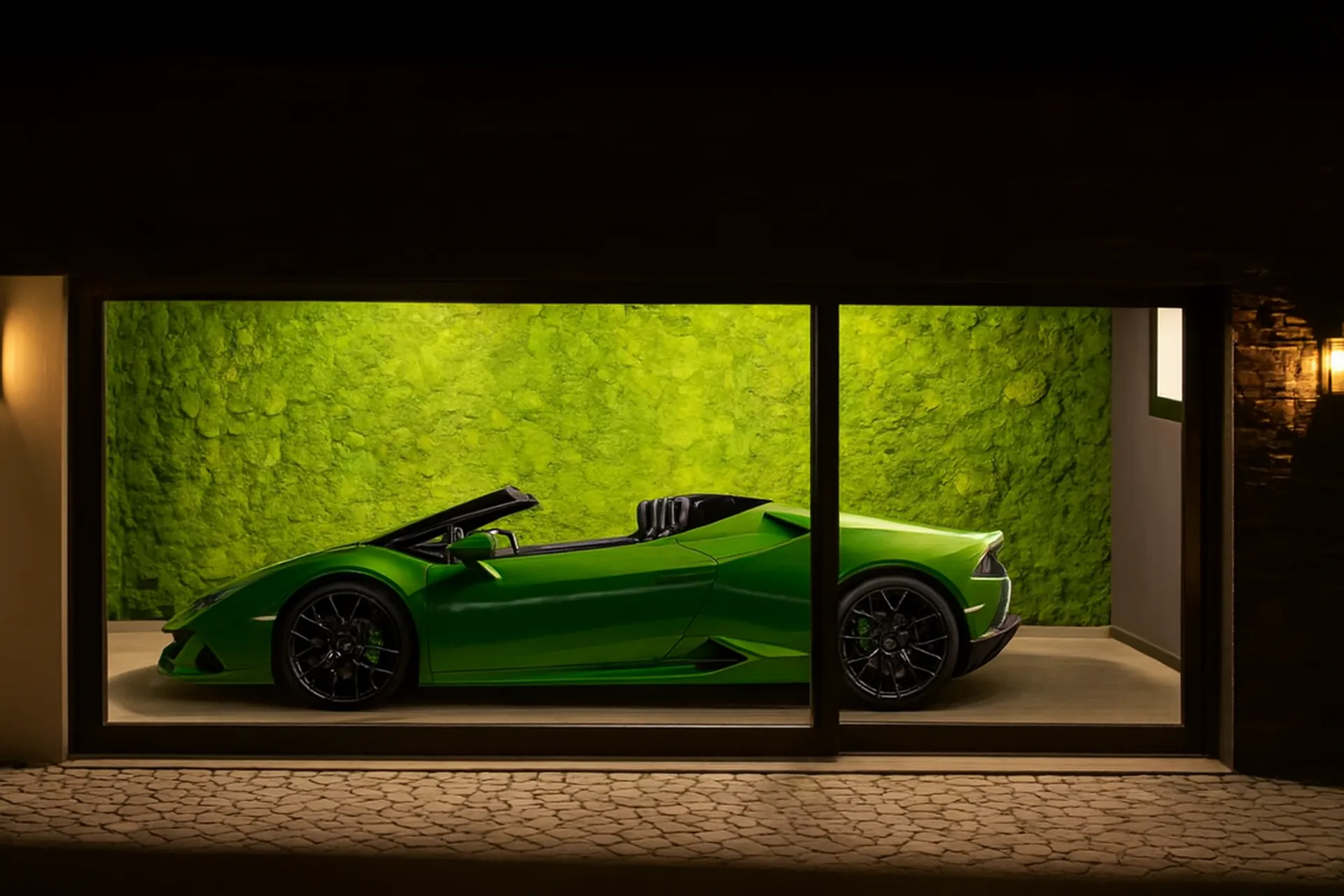 Moss wall Sports Car Showroom — Wall greenery by MOOSMOOS