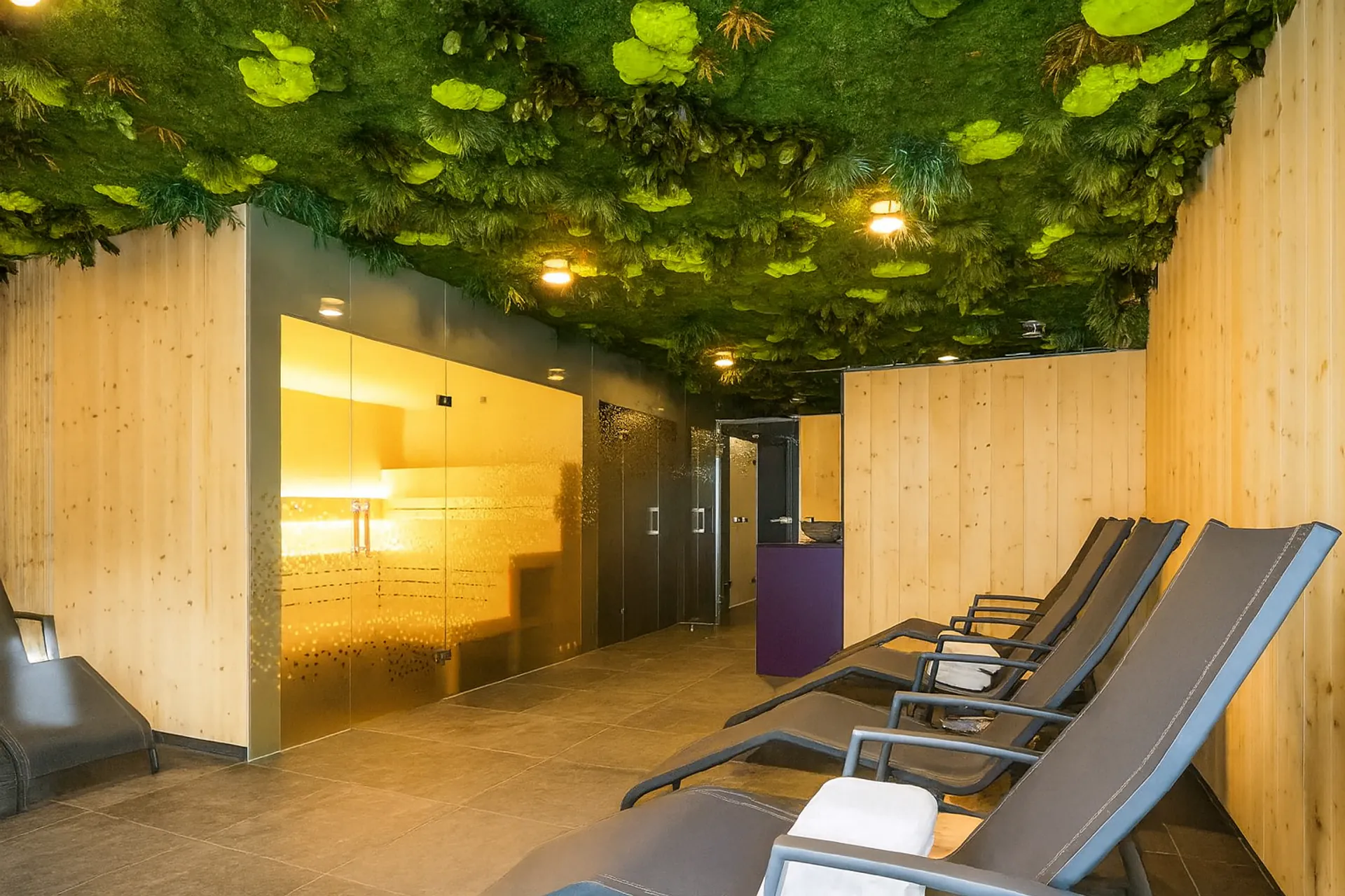 Botanical Sky Wellness Spa Relaxation Area — Ceiling greenery by MOOSMOOS