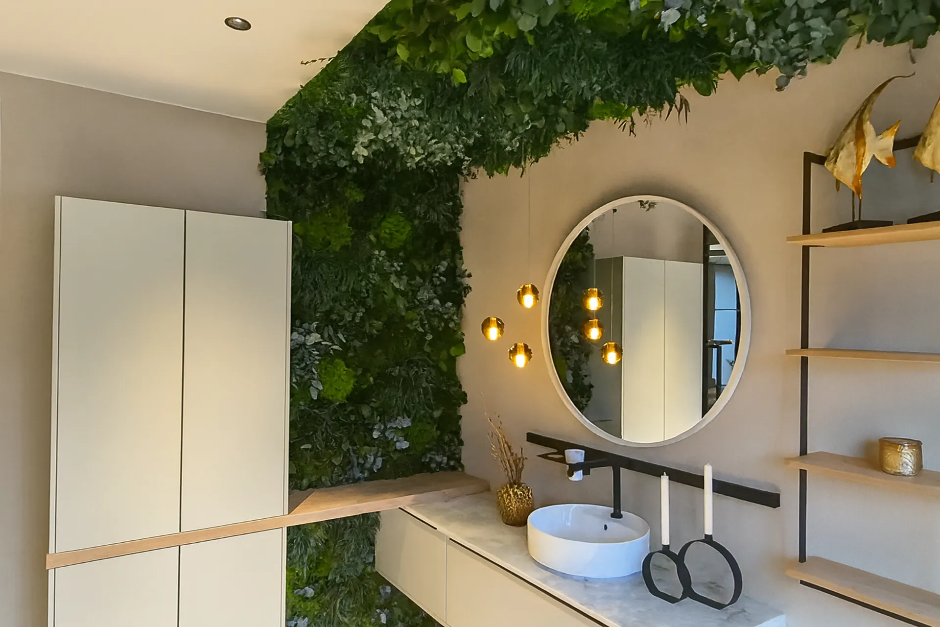Moss wall Modern Bathroom Showroom — Wall greenery by MOOSMOOS